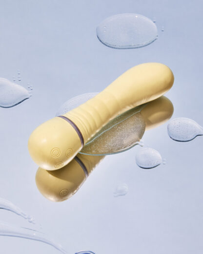 The Vibrator and Plush Case - Image 2