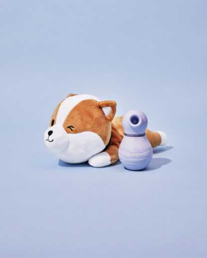 The Sucker Lay On Stimulator and Plush Case - Image 4