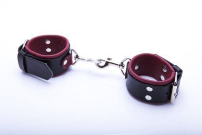 Handcuffs with snap hook for her Classic Collection