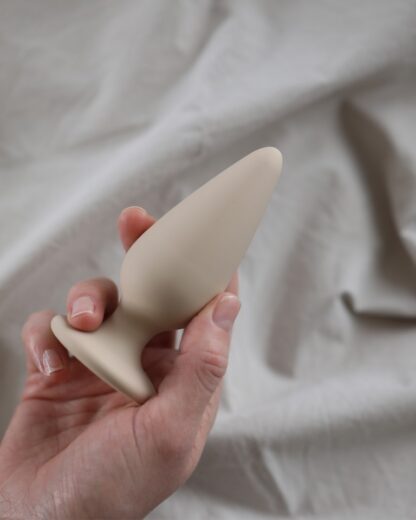 Pine Weighted Butt Plug - Image 3