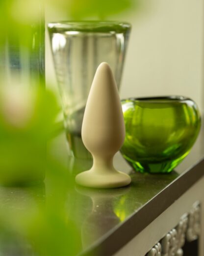Pine Weighted Butt Plug - Image 4